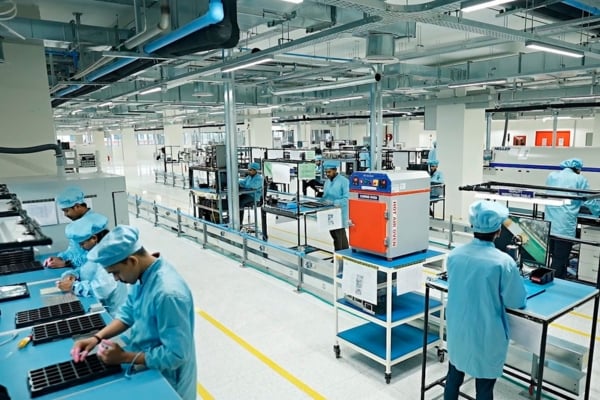Inside-the-new-Rakon-facility-India