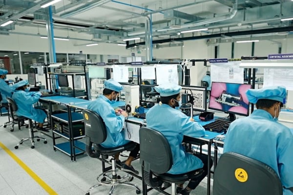 Inside-the-new-Rakon-facility-India
